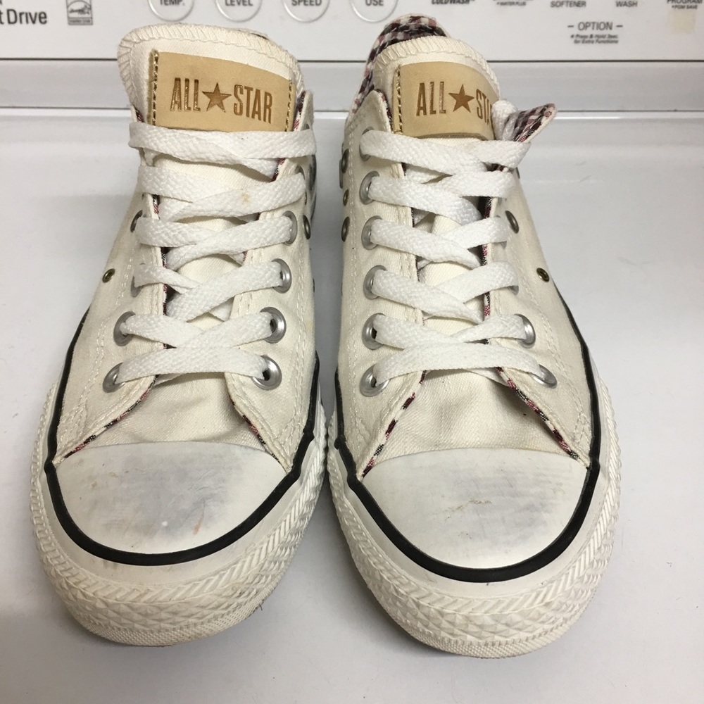 Brand new Converse shoes